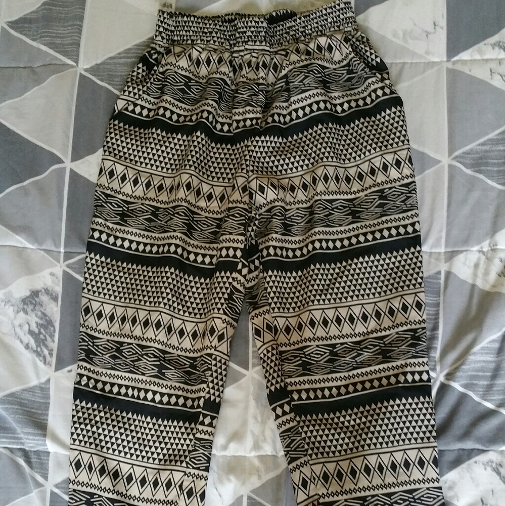 Designed women joggers